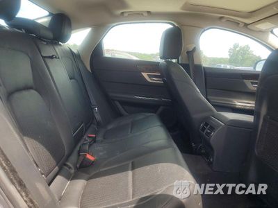 Zdjęcie 10 z 13 samochodu: 2017 JAGUAR XF PRESTIGE VIN:SAJBK4BV5HCY47515 - miniatura
