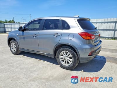 Drugie zdjęcie samochodu z przodu: 2019 MITSUBISHI RVR SE VIN:JA4AJ3AU6KU602122 - miniatura
