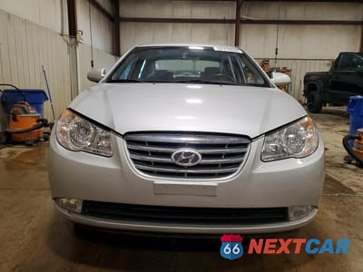 Piąte zdjęcie samochodu w środku: 2010 HYUNDAI ELANTRA GLS VIN:KMHDU4AD8AU863469 - miniatura