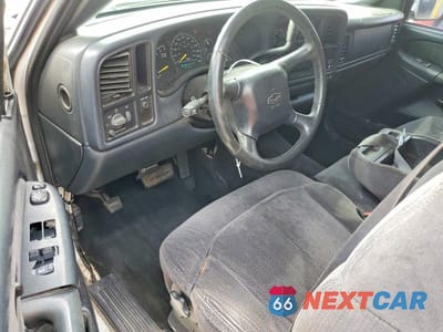 Zdjęcie 8 z 12 samochodu: 1999 CHEVROLET SILVERADO C1500 VIN:1GCEC19W8XZ203704 - miniatura