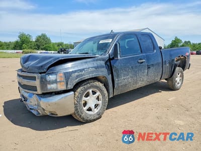 2013 CHEVROLET SILVERADO K1500 LT 1GCRKSE73DZ307568 - główne zdjęcie licytacji z USA - miniatura