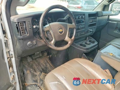 Zdjęcie 8 z 13 samochodu: 2019 CHEVROLET EXPRESS G2500 VIN:1GCWGAFG8K1370786 - miniatura