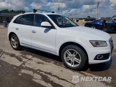 Czwarte zdjęcie samochodu z boku: 2017 AUDI Q5 PREMIUM VIN:WA1C2AFP1HA065683 - miniatura