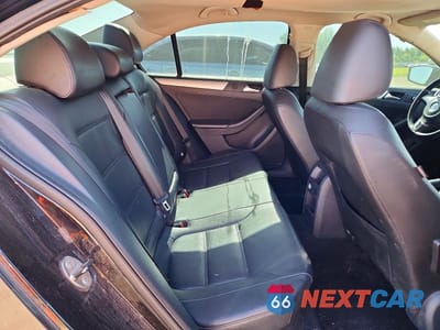 Zdjęcie 10 z 12 samochodu: 2013 VOLKSWAGEN JETTA SE VIN:3VWDP7AJ1DM397070 - miniatura