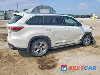 Trzecie zdjęcie samochodu z tyłu: 2016 TOYOTA HIGHLANDER HYBRID LIMITED PLATINUM VIN:5TDDCRFH2GS018453 - miniatura