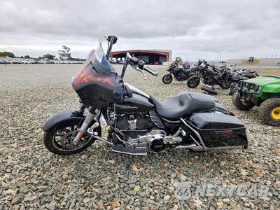 Trzecie zdjęcie samochodu z tyłu: 2017 HARLEY-DAVIDSON FLHXS STREET GLIDE SPECIAL VIN:1HD1KRC33HB659228 - miniatura
