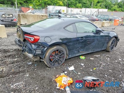 Trzecie zdjęcie samochodu z tyłu: 2017 TOYOTA 86 BASE VIN:JF1ZNAA1XH8702447 - miniatura