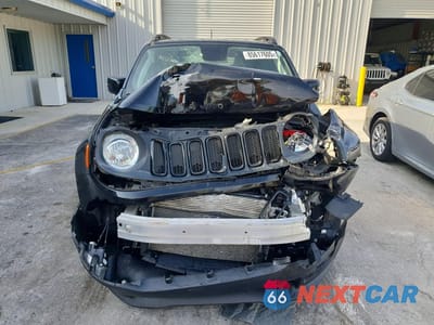 Piąte zdjęcie samochodu w środku: 2018 JEEP RENEGADE LATITUDE VIN:ZACCJABB4JPG97506 - miniatura