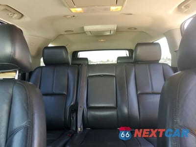 Zdjęcie 10 z 14 samochodu: 2013 CHEVROLET SUBURBAN C1500 LT VIN:1GNSCJE01DR230492 - miniatura