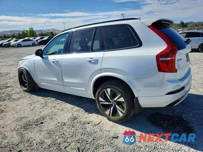 Drugie zdjęcie samochodu z przodu: 2023 VOLVO XC90 PLUS VIN:YV4H60CW9P1910250 - miniatura