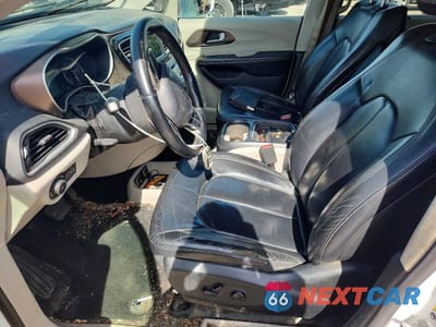 Zdjęcie 7 z 13 samochodu: 2018 CHRYSLER PACIFICA TOURING L VIN:2C4RC1BG5JR119765 - miniatura