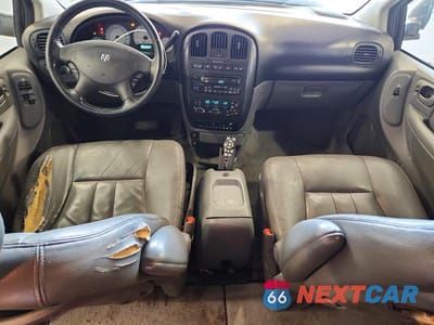 Zdjęcie 8 z 14 samochodu: 2005 DODGE GRAND CARAVAN SXT VIN:2D4GP44L75R257727 - miniatura