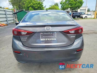 Zdjęcie 6 z 12 samochodu: 2018 MAZDA 3 GRAND TOURING VIN:3MZBN1W39JM214790 - miniatura