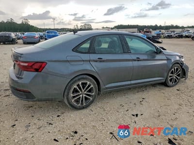 Trzecie zdjęcie samochodu z tyłu: 2023 VOLKSWAGEN JETTA SPORT VIN:3VWBM7BU4PM036218 - miniatura