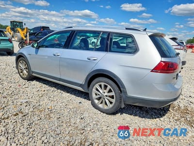 Drugie zdjęcie samochodu z przodu: 2017 VOLKSWAGEN GOLF ALLTRACK S VIN:3VWH17AU3HM505014 - miniatura
