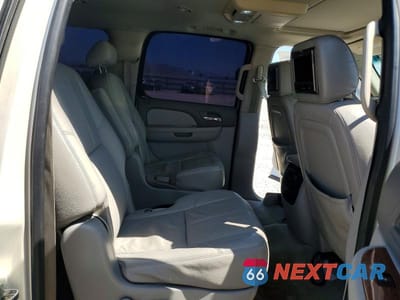 Zdjęcie 11 z 13 samochodu: 2008 GMC YUKON XL K1500 VIN:1GKFK16398R214007 - miniatura