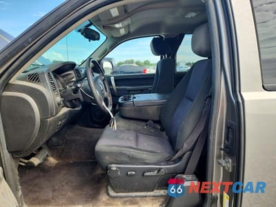 Zdjęcie 7 z 12 samochodu: 2013 CHEVROLET SILVERADO K1500 LT VIN:1GCRKSE75DZ237944 - miniatura