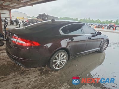 Trzecie zdjęcie samochodu z tyłu: 2013 JAGUAR XF VIN:SAJWA0ESXDPS83359 - miniatura