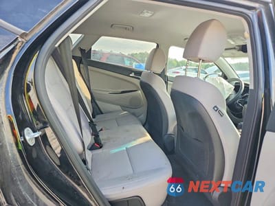 Zdjęcie 11 z 13 samochodu: 2019 HYUNDAI TUCSON SE VIN:KM8J23A41KU029242 - miniatura