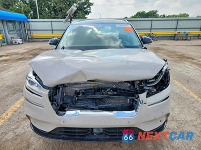 Piąte zdjęcie samochodu w środku: 2022 LINCOLN CORSAIR GRAND TOURING VIN:5LMTJ5DZ4NUL11696 - miniatura