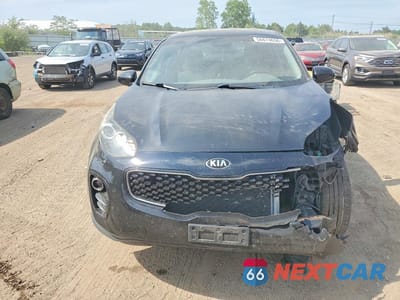 Piąte zdjęcie samochodu w środku: 2018 KIA SPORTAGE LX VIN:KNDPMCAC3J7463062 - miniatura