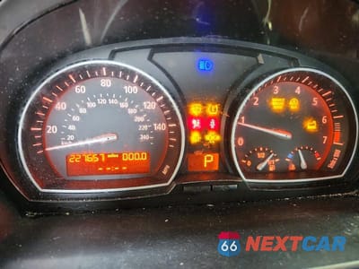 Zdjęcie 9 z 13 samochodu: 2005 BMW X3 2.5I VIN:WBXPA73455WC47690 - miniatura
