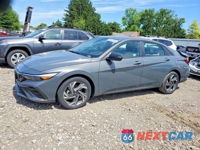 2025 HYUNDAI ELANTRA SEL SPORT KMHLM4DG2SU043682 - główne zdjęcie licytacji z USA - miniatura