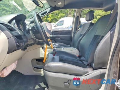 Zdjęcie 7 z 14 samochodu: 2018 DODGE GRAND CARAVAN SXT VIN:2C4RDGCG7JR249710 - miniatura