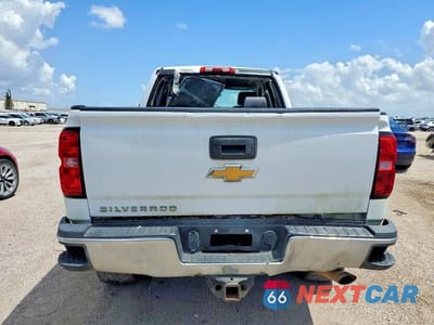 Zdjęcie 6 z 12 samochodu: 2016 CHEVROLET SILVERADO K2500 HEAVY DUTY VIN:1GC2KUEG9GZ133457 - miniatura