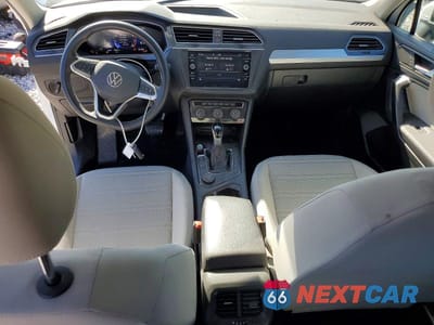 Zdjęcie 8 z 14 samochodu: 2024 VOLKSWAGEN TIGUAN SE R-LINE BLACK VIN:3VVFB7AX1RM181680 - miniatura