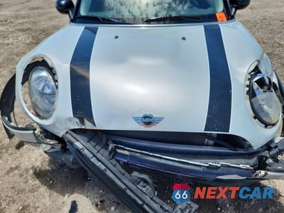 Zdjęcie 11 z 12 samochodu: 2017 MINI COOPER VIN:WMWXU1C35H2F77492 - miniatura