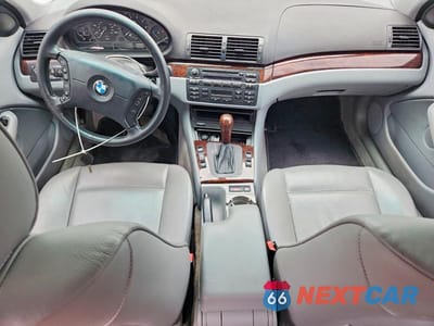 Zdjęcie 8 z 12 samochodu: 2004 BMW 325 I VIN:WBAEV33404KR27451 - miniatura