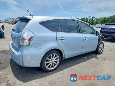Trzecie zdjęcie samochodu z tyłu: 2013 TOYOTA PRIUS V FIVE VIN:JTDZN3EU0D3221558 - miniatura