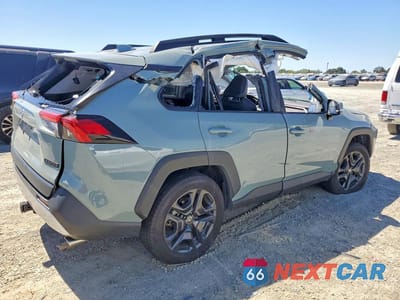 Trzecie zdjęcie samochodu z tyłu: 2022 TOYOTA RAV4 ADVENTURE VIN:2T3J1RFV6NW256297 - miniatura