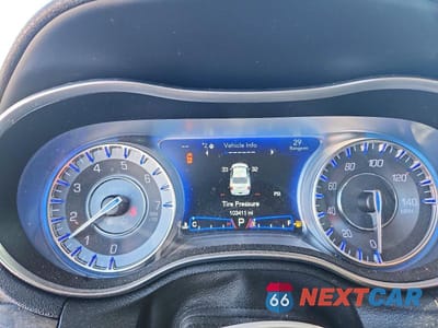 Zdjęcie 9 z 12 samochodu: 2020 CHRYSLER 300 TOURING VIN:2C3CCAAG8LH171976 - miniatura