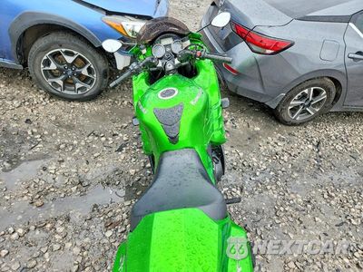 Zdjęcie 6 z 9 samochodu: 2012 KAWASAKI ZX1400 EC VIN:JKBZXNE12CA004735 - miniatura