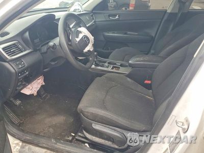Zdjęcie 7 z 12 samochodu: 2019 KIA OPTIMA LX VIN:5XXGT4L32KG340190 - miniatura
