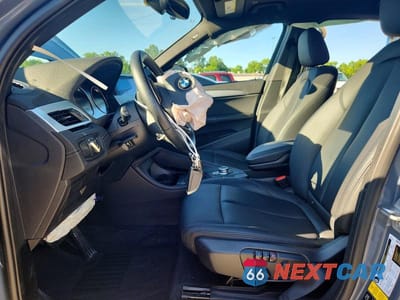 Zdjęcie 7 z 13 samochodu: 2021 BMW X1 XDRIVE28I VIN:WBXJG9C07M3M76687 - miniatura