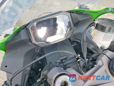 Zdjęcie 7 z 8 samochodu: 2025 KAWASAKI ZX636 K VIN:JKBZXJK12SA007324 - miniatura