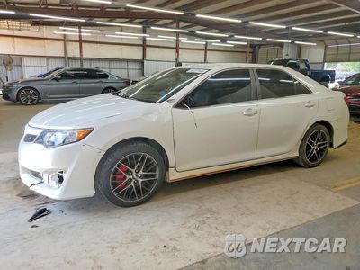 2014 TOYOTA CAMRY SE 4T1BF1FK3EU464482 - główne zdjęcie licytacji z USA - miniatura