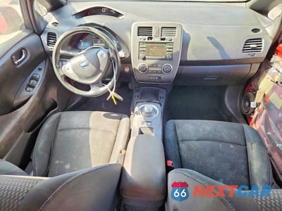 Zdjęcie 8 z 13 samochodu: 2013 NISSAN LEAF S VIN:1N4AZ0CP6DC421122 - miniatura