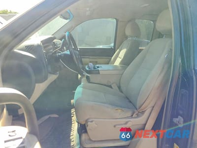 Zdjęcie 7 z 12 samochodu: 2008 CHEVROLET SILVERADO K1500 VIN:2GCEK19J481311139 - miniatura