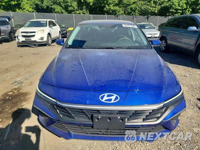 Piąte zdjęcie samochodu w środku: 2024 HYUNDAI ELANTRA SEL VIN:KMHLM4DG6RU656818 - miniatura