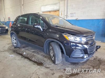 Czwarte zdjęcie samochodu z boku: 2018 CHEVROLET TRAX LS VIN:3GNCJKSB2JL256057 - miniatura