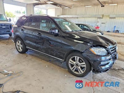Czwarte zdjęcie samochodu z boku: 2014 MERCEDES-BENZ ML 350 4MATIC VIN:4JGDA5HB2EA310116 - miniatura