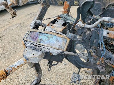 Zdjęcie 8 z 10 samochodu: 2025 CAN-AM DEFENDER UTILITY VEHICLE VIN:3JBUVAX47SK003980 - miniatura