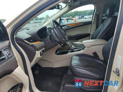 Zdjęcie 7 z 12 samochodu: 2018 LINCOLN MKC SELECT VIN:5LMTJ2DH9JUL07806 - miniatura