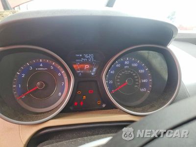 Zdjęcie 9 z 12 samochodu: 2013 HYUNDAI ELANTRA GLS VIN:KMHDH4AE2DU531710 - miniatura