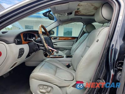Zdjęcie 7 z 12 samochodu: 2004 JAGUAR VANDENPLAS VIN:SAJWA74CX4SG15058 - miniatura