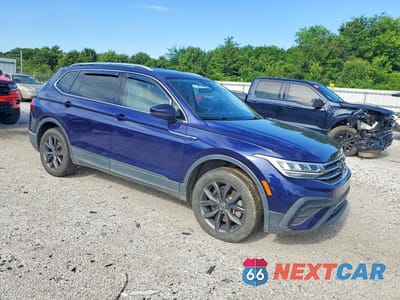 Czwarte zdjęcie samochodu z boku: 2022 VOLKSWAGEN TIGUAN SE VIN:3VV3B7AX2NM064607 - miniatura